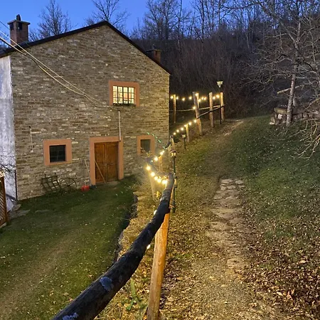 La Lupa E L'orso Panzió Berceto
